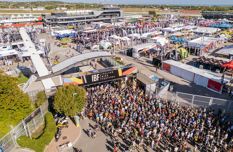 Italian Bike Festival ingresso dall'alto